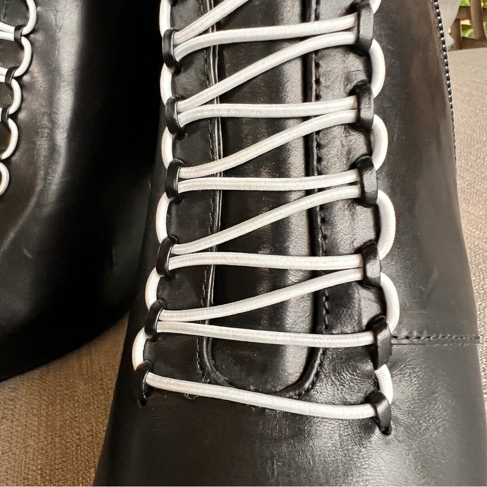 Tamara London Blade Pointed Toe Leather Boots Black and White Size 37 or US 6.5 - Picture 4 of 16